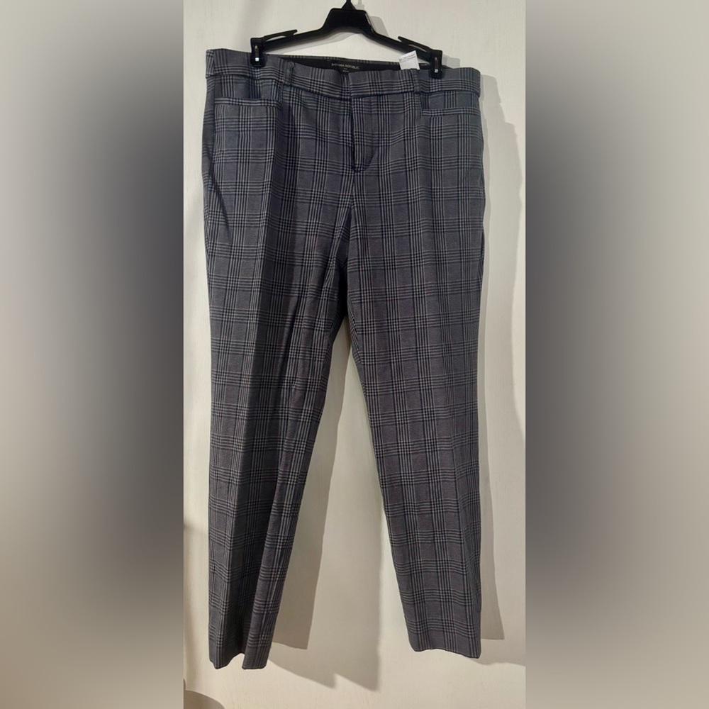 Banana Republic Gray Plaid Pants